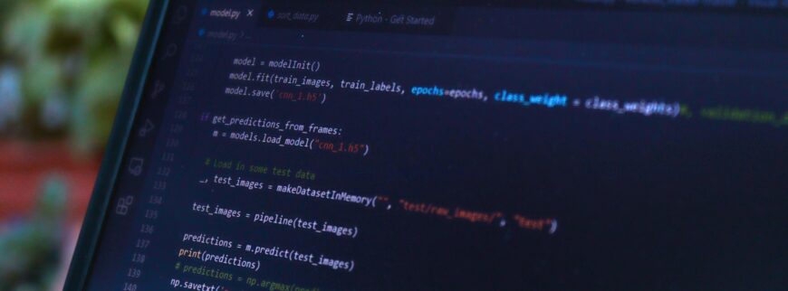How Does Coding Assignments Support Beginner Programmers?